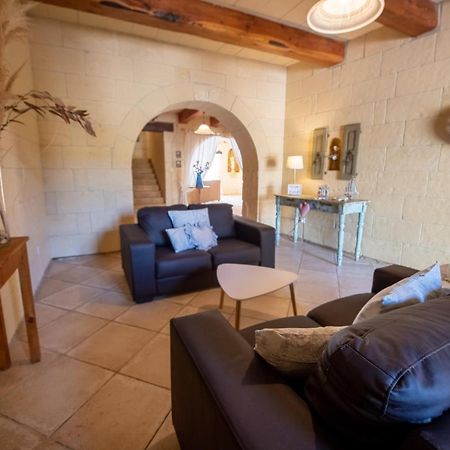 Blossom Farmhouses Għasri Eksteriør bilde