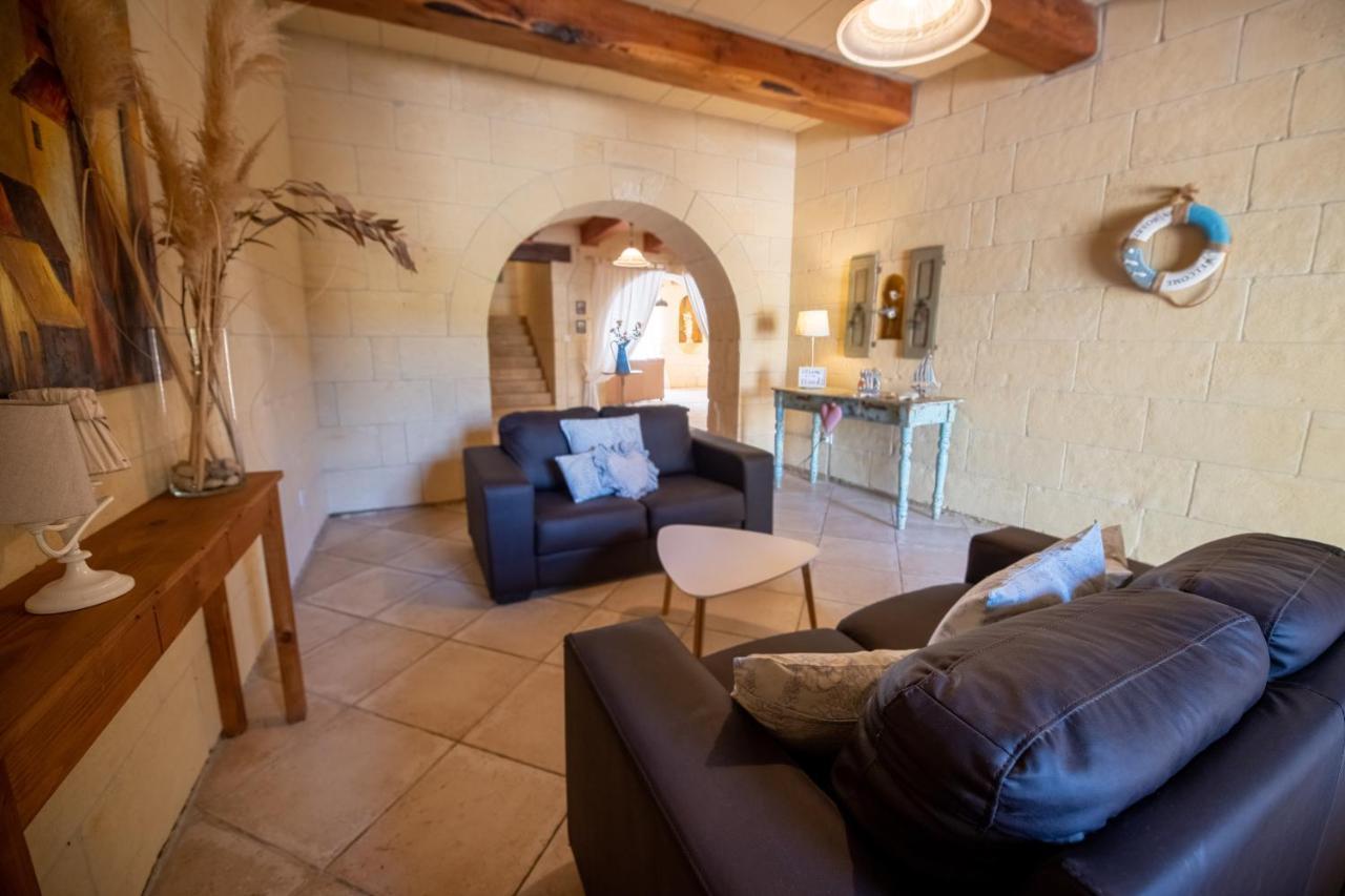 Blossom Farmhouses Għasri Eksteriør bilde
